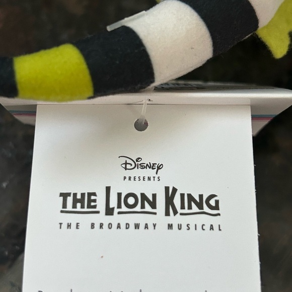Lion King Plush Toy with Stripes - Picture 5 of 16